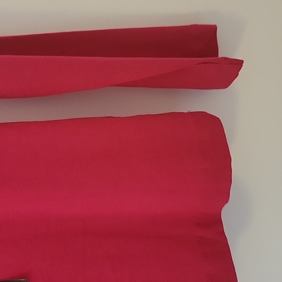 3 Banana Republic light weight t-shirts - Picture 12 of 16